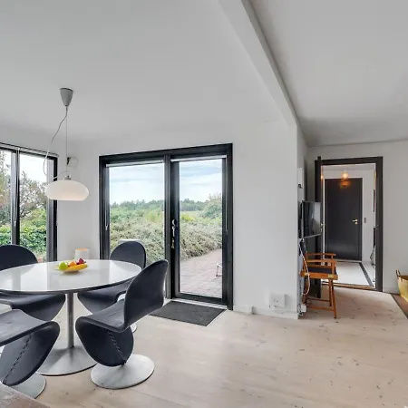 Lok Holiday home Roslev
