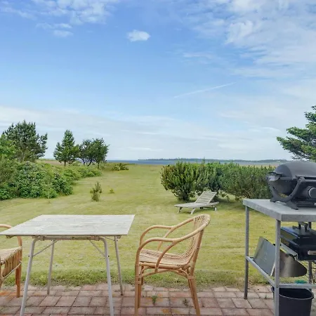 Lok Holiday home Roslev