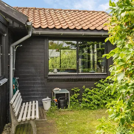 Lok - 90m To The Fjord By Interhome *
